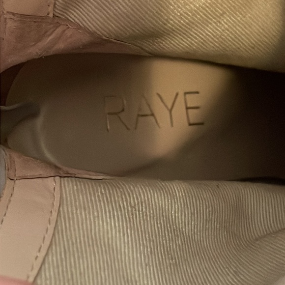 Raye Easton Bootie in Black & White Embossed Snakeskin Print Size 6 - Picture 8 of 9